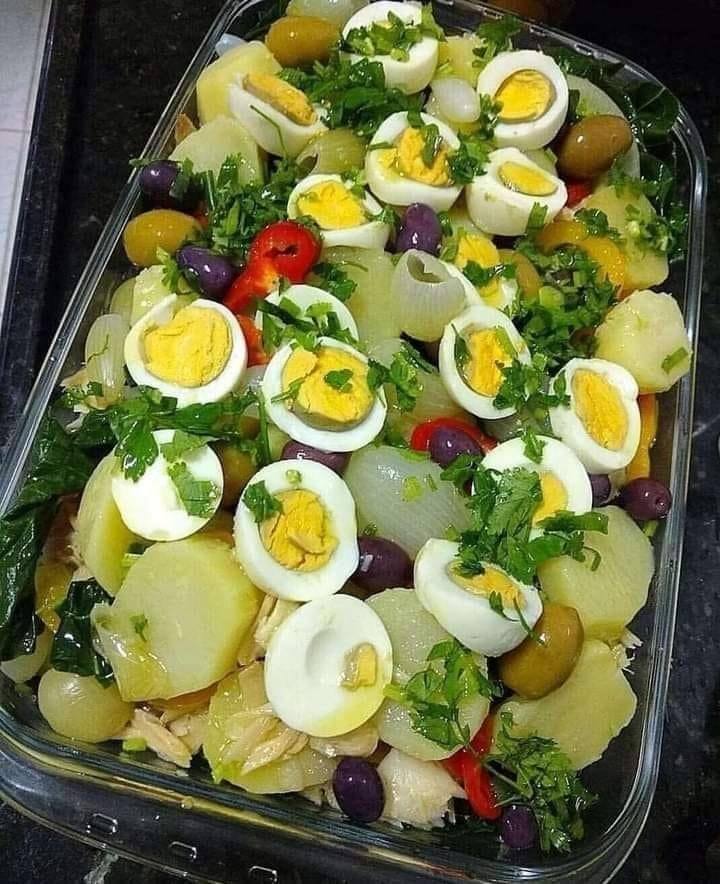 SALADA FÁCIL DE BACALHAU Muito Deliiosa  !